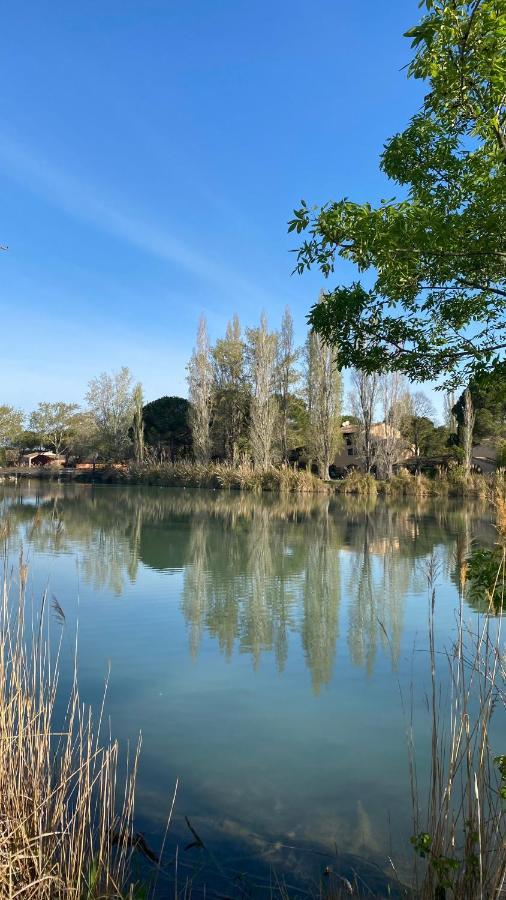 Joli Appartement 27M2 Oasis Provencale En Village Vacances En Camargue อาร์ลส์ ภายนอก รูปภาพ