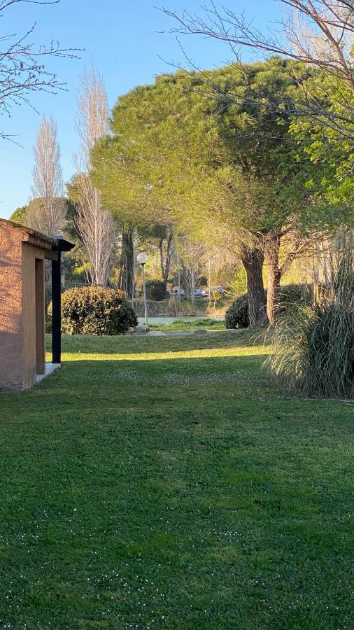 Joli Appartement 27M2 Oasis Provencale En Village Vacances En Camargue อาร์ลส์ ภายนอก รูปภาพ