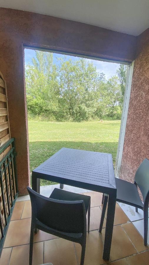 Joli Appartement 27M2 Oasis Provencale En Village Vacances En Camargue อาร์ลส์ ภายนอก รูปภาพ