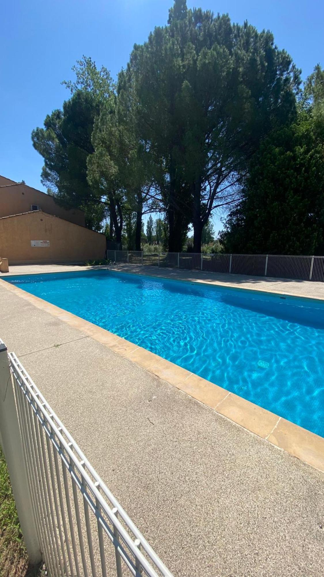 Joli Appartement 27M2 Oasis Provencale En Village Vacances En Camargue อาร์ลส์ ภายนอก รูปภาพ